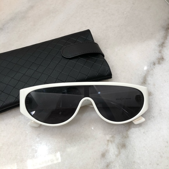 Bottega Veneta D frame sunglasses - Picture 2 of 9